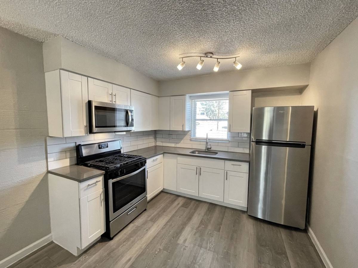 Apartment for rent at 2735 E Thomas Rd, Phoenix, AZ 85016