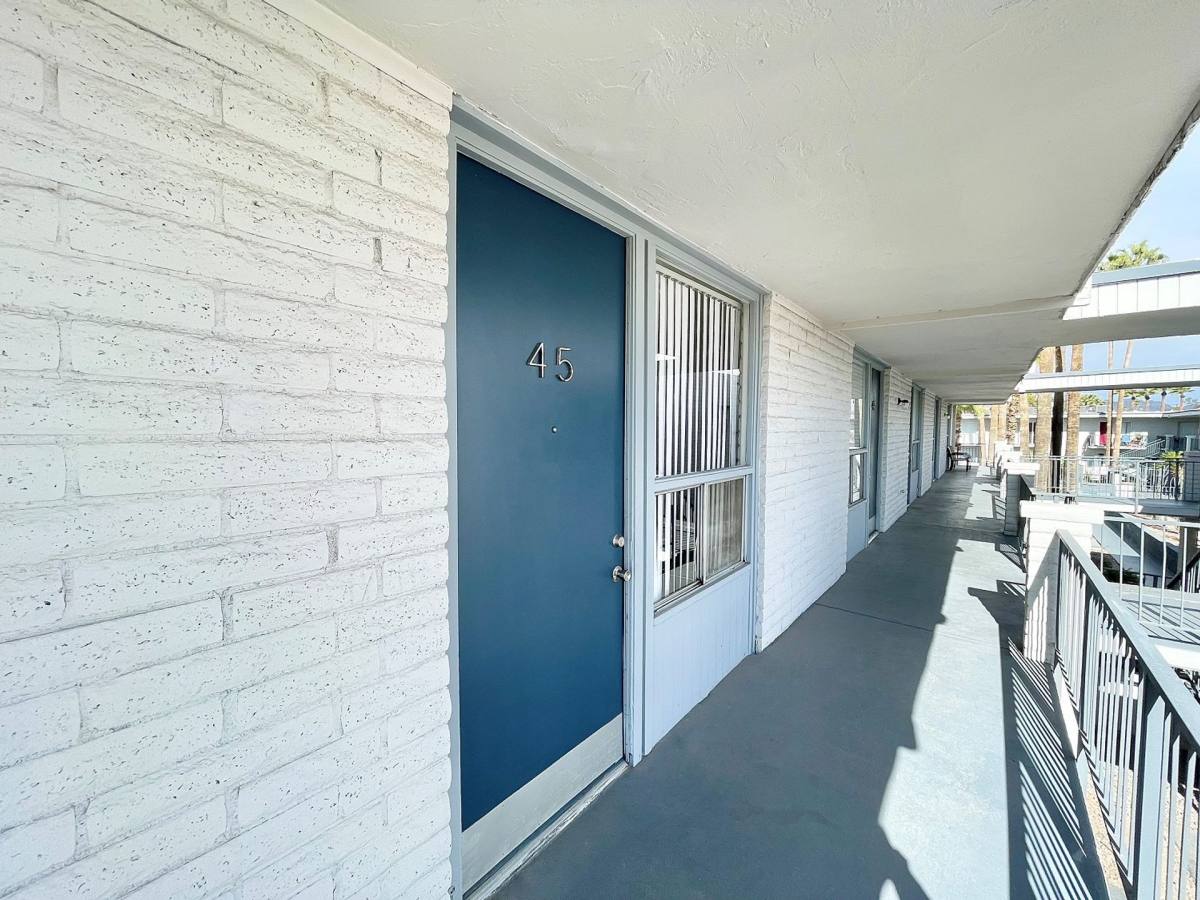 Apartment for rent at 2735 E Thomas Rd, Phoenix, AZ 85016