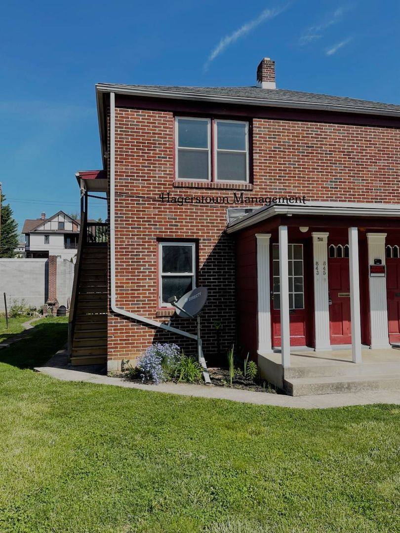 843 Mulberry Ave, Hagerstown, MD 21740 Apartment For Rent