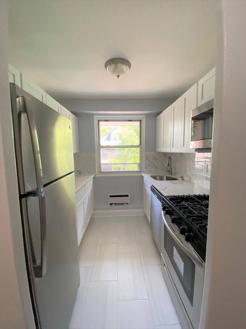 Apartment for rent at 700 Blvd E, Weehawken, NJ 07086