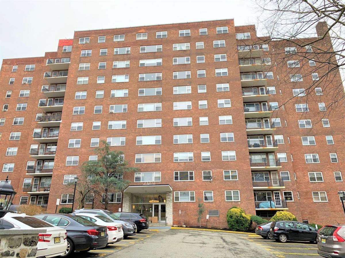 Apartment for rent at 700 Blvd E, Weehawken, NJ 07086