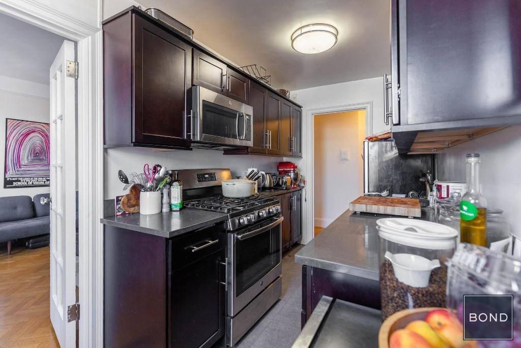 Apartment for rent at 37 W 72 #16D, New York, NY 10023