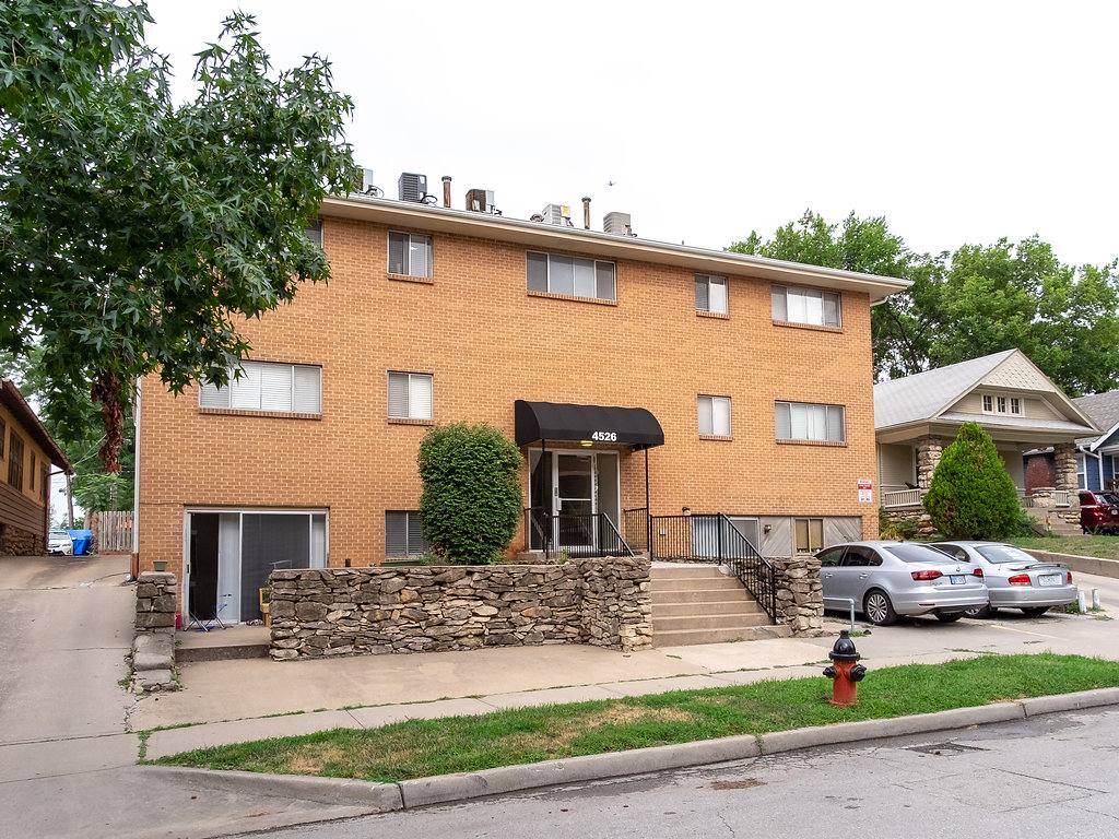 Apartment for rent at Plaza Square, 4526 Jefferson St, Kansas City, MO 64111
