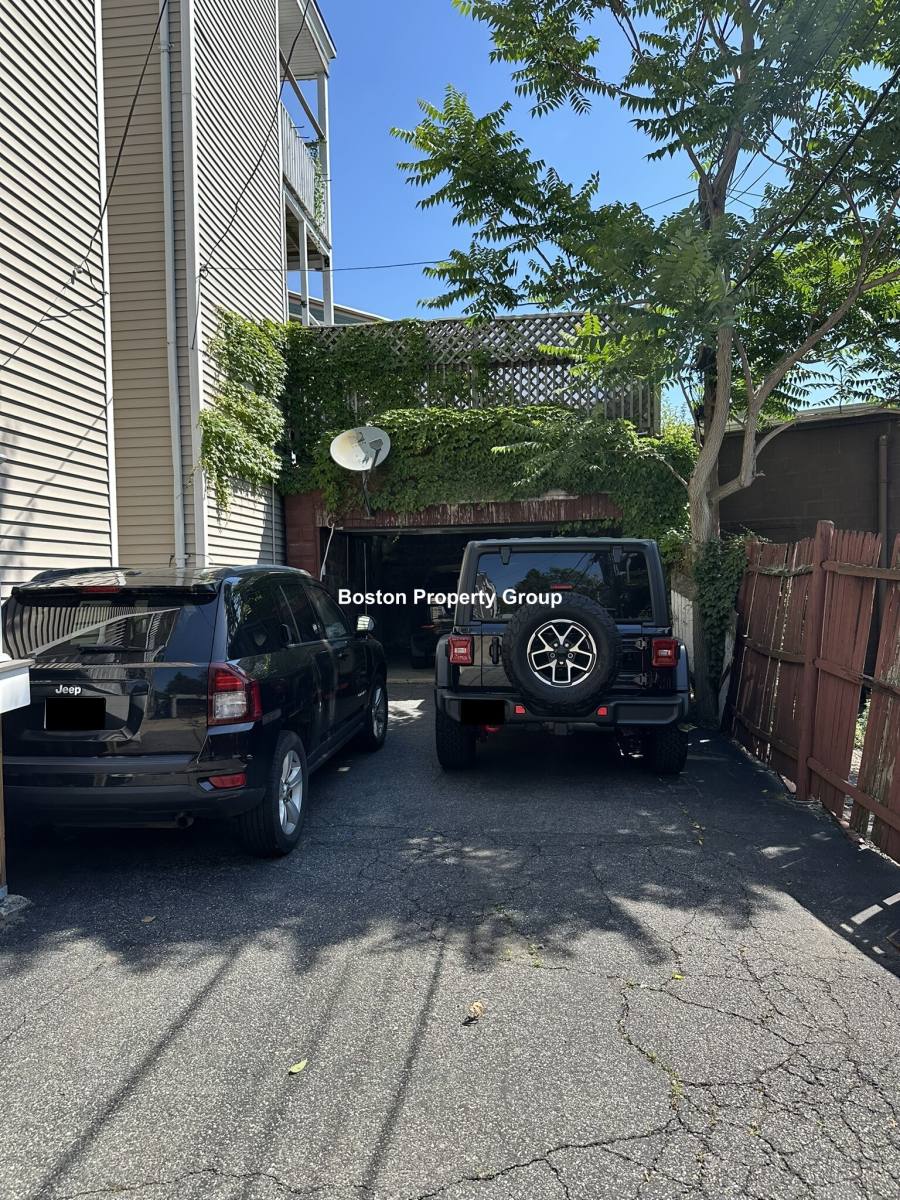 797 Columbia Rd #1, Dorchester, MA 02125