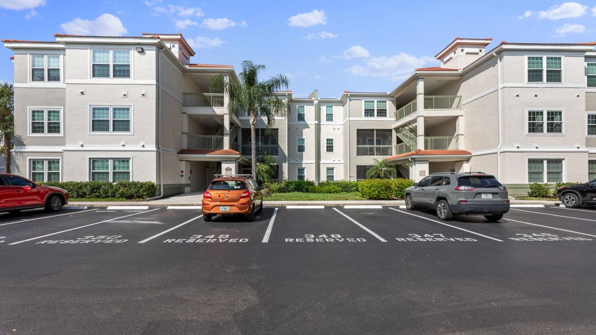 Apartment for rent at 23540 Walden Center Dr, Bonita Springs, FL 34134