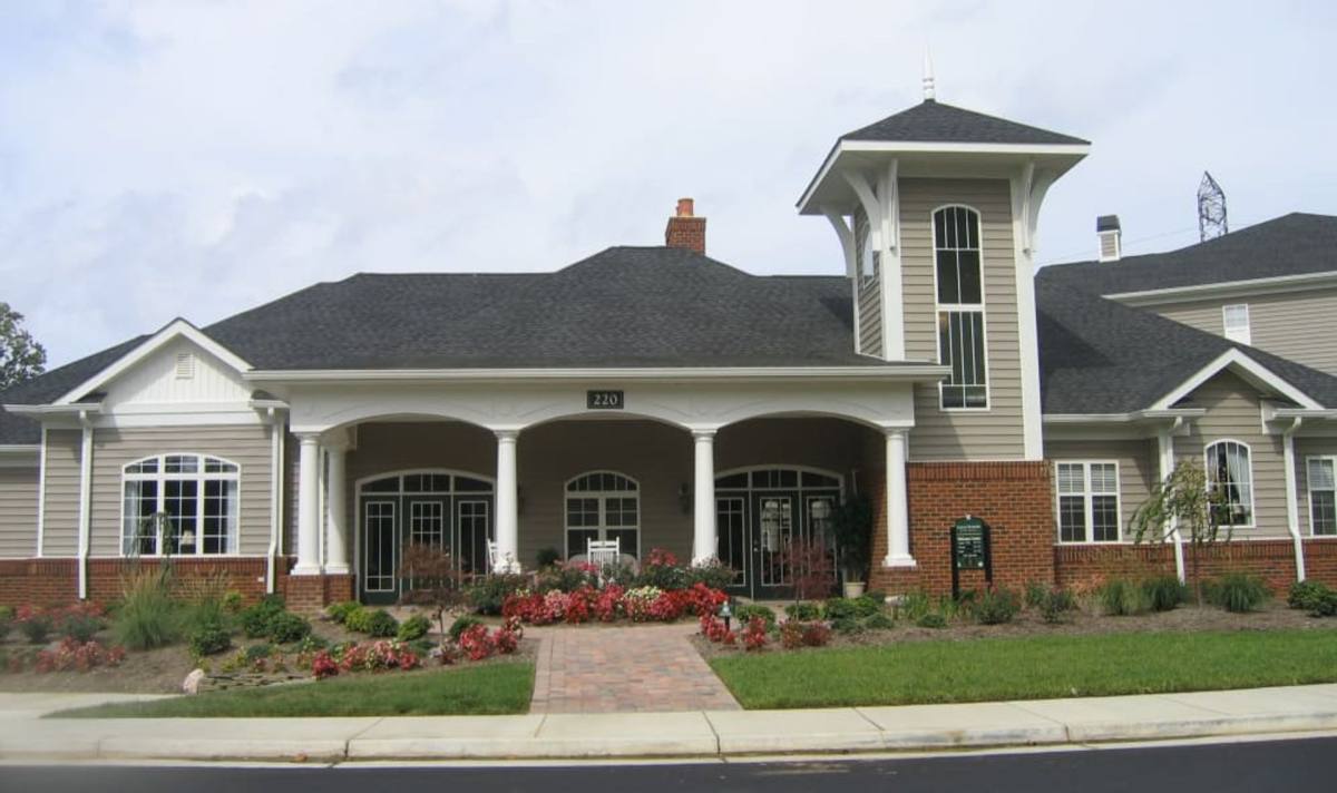 Apartment for rent at 220 Marsh Landing, Carrollton, VA 23314