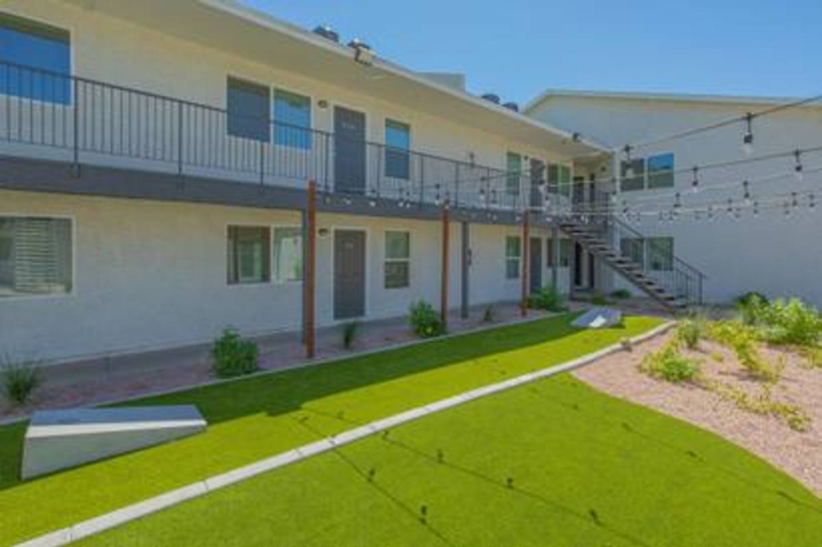 Apartment for rent at 15425 N 25th St, Phoenix, AZ 85032