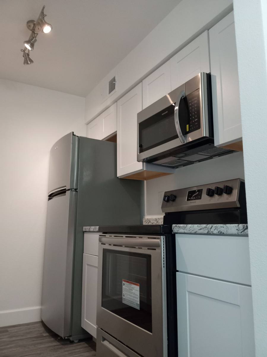 Apartment for rent at 15425 N 25th St, Phoenix, AZ 85032
