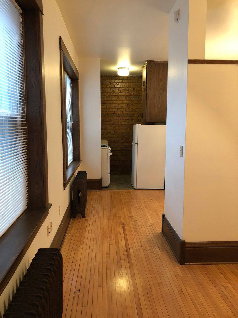 Apartment for rent at 1117 W Franklin Ave, Minneapolis, MN 55405