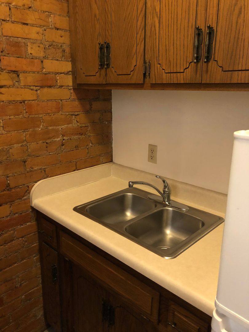 Apartment for rent at 1117 W Franklin Ave, Minneapolis, MN 55405