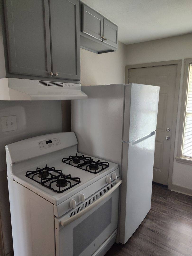 Apartment for rent at 100 Buccaneer Dr, Corpus Christi, TX 78411