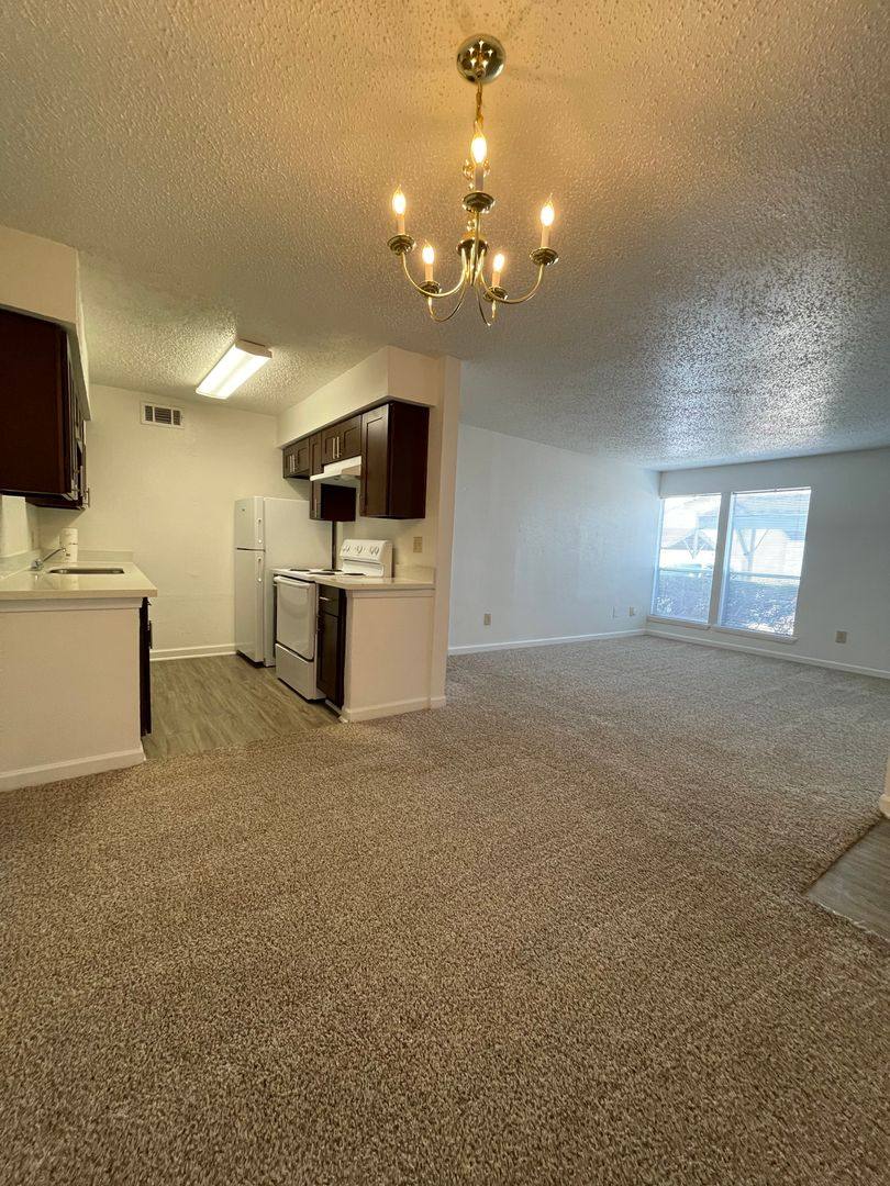Apartment for rent at 11900 Barwood Bend Dr, Houston, TX 77065