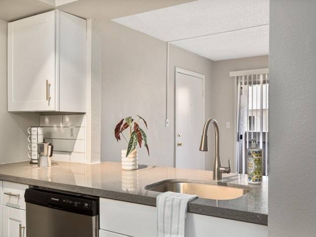 Apartment for rent at 14020 N Black Canyon Highway A11, Phoenix, AZ 85053