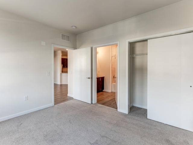 Apartment for rent at 220 Lincoln Blvd #D32, Middlesex, NJ 08846