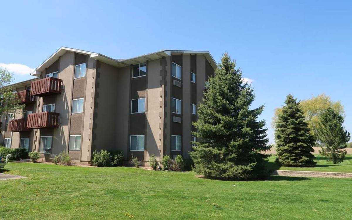 Apartment for rent at 140 W School St, Sharon, WI 53585