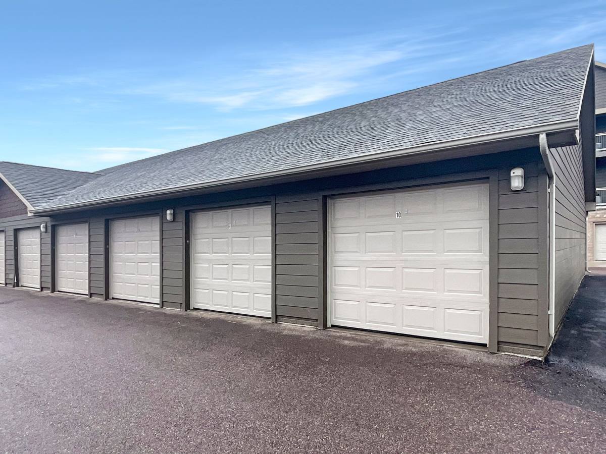 Apartment for rent at 1701 S Katie Ave, Sioux Falls, SD 57106