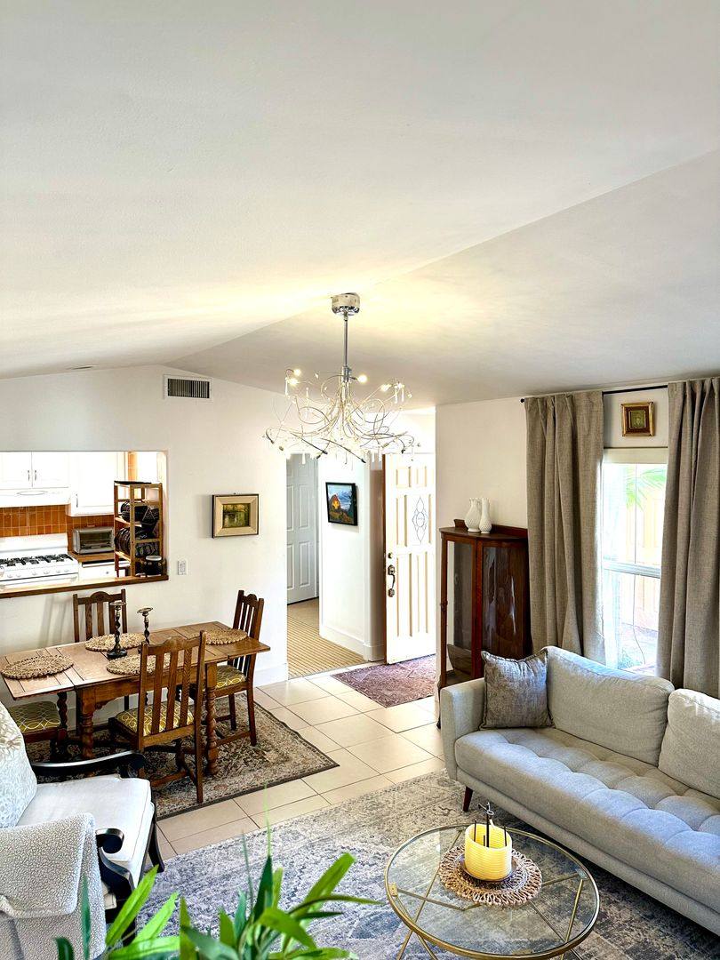 Apartment for rent at 3838 Kettner Blvd, San Diego, CA 92110