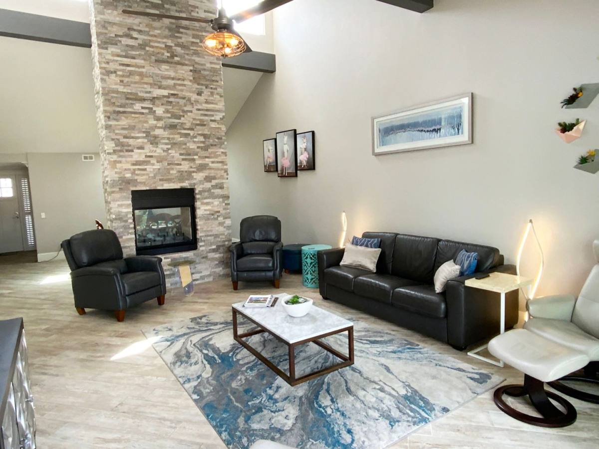 Apartment for rent at 98 Kingston Court, Coronado, CA 92118