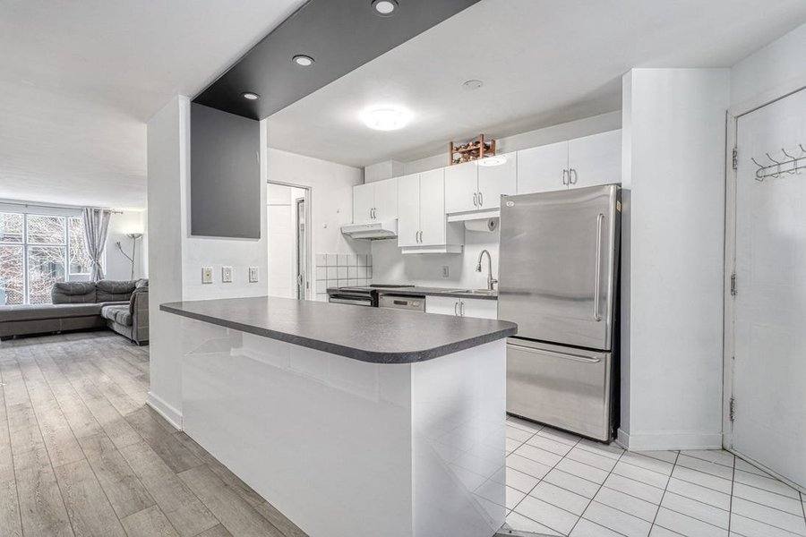 Condo for rent at 9333 Memorial Dr #C14, Houston, TX 77024