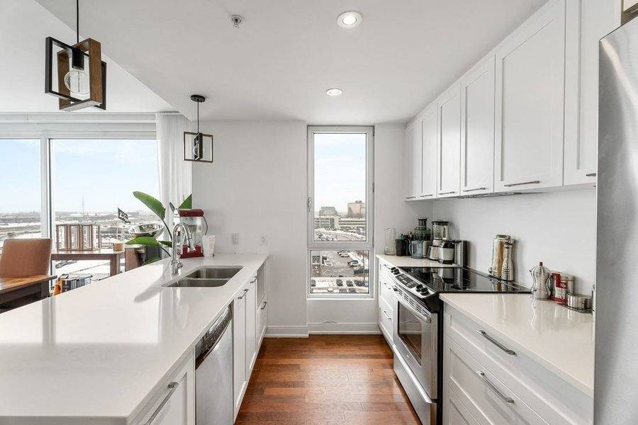 Apartment for rent at 3333 Allen Parkway #JU101, Houston, TX 77019