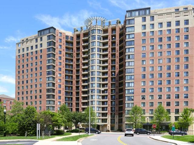 Apartment for rent at 1401 S Joyce St #D32, Arlington, VA 22202