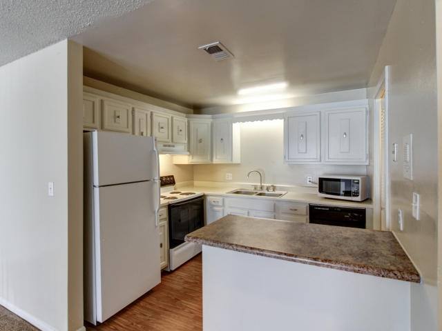 Apartment for rent at 7525 Pierce Plaza #D31, Omaha, NE 68124