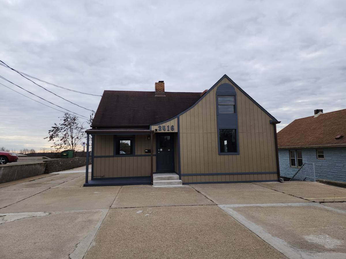 Apartment for rent at 3416 Pennsylvania Ave, Weirton, WV 26062