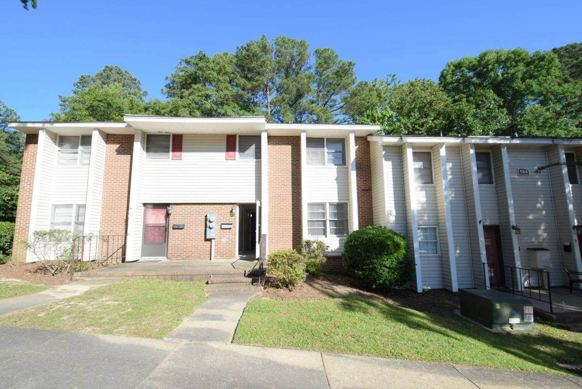 553 B Winding Creek Rd, Fayetteville, NC 28305