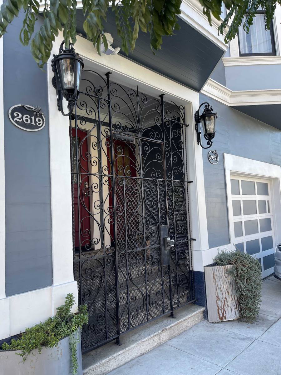 Townhouse for rent at 2619 23rd St, San Francisco, CA 94110