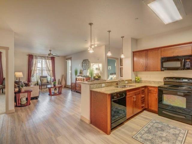 Apartment for rent at 500 N Broadway #C13, Farmington, UT 84025