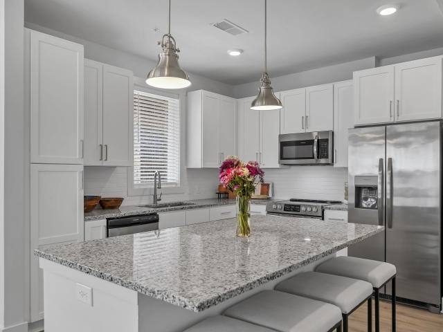 Apartment for rent at 2555 Cobb Parkway #D33, Kennesaw, GA 30144