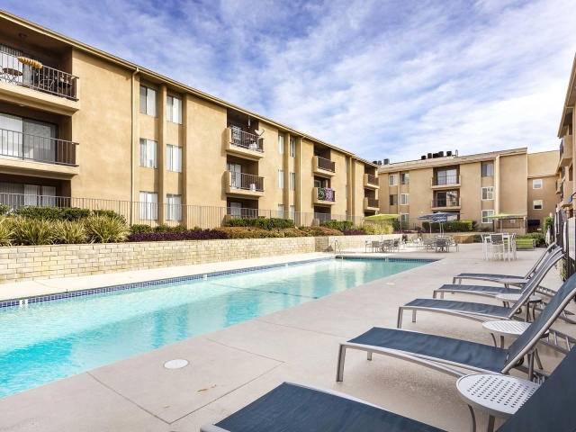 Apartment for rent at 17821 Lassen St #D23, Northridge, CA 91325