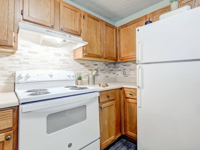 Apartment for rent at 2452 Bellemeade St #D13, High Point, NC 27263