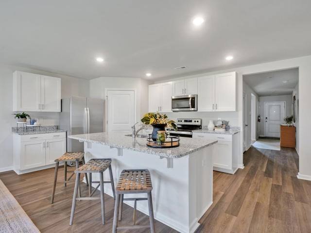 Apartment for rent at 6105 Dichondra Dr #A33, Castle Hayne, NC 28429
