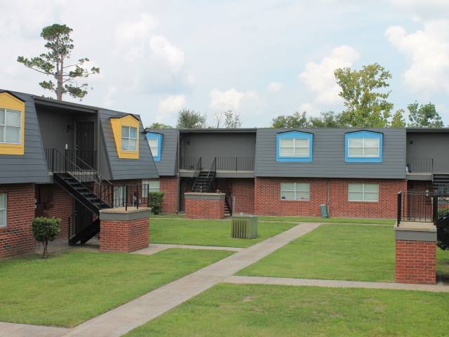 Apartment for rent at 4510 Common St #A33, Lake Charles, LA 70607