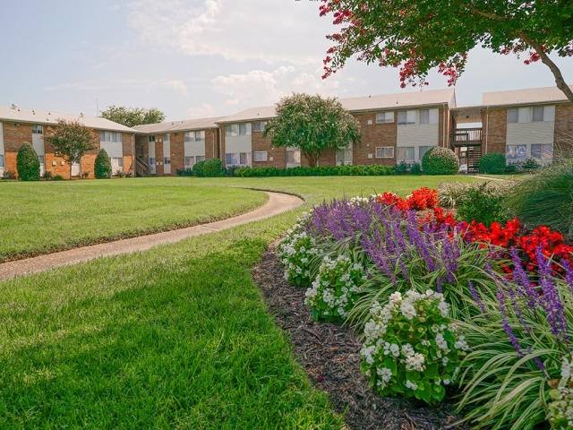 Apartment for rent at 2501 E Little Creek Rd #C13, Norfolk, VA 23518