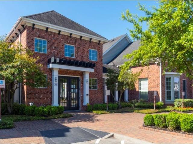 Apartment for rent at 201 River Pointe Dr #E11, Conroe, TX 77304