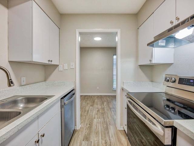 Apartment for rent at 1008 S Belt Line Rd #C32, Grand Prairie, TX 75051