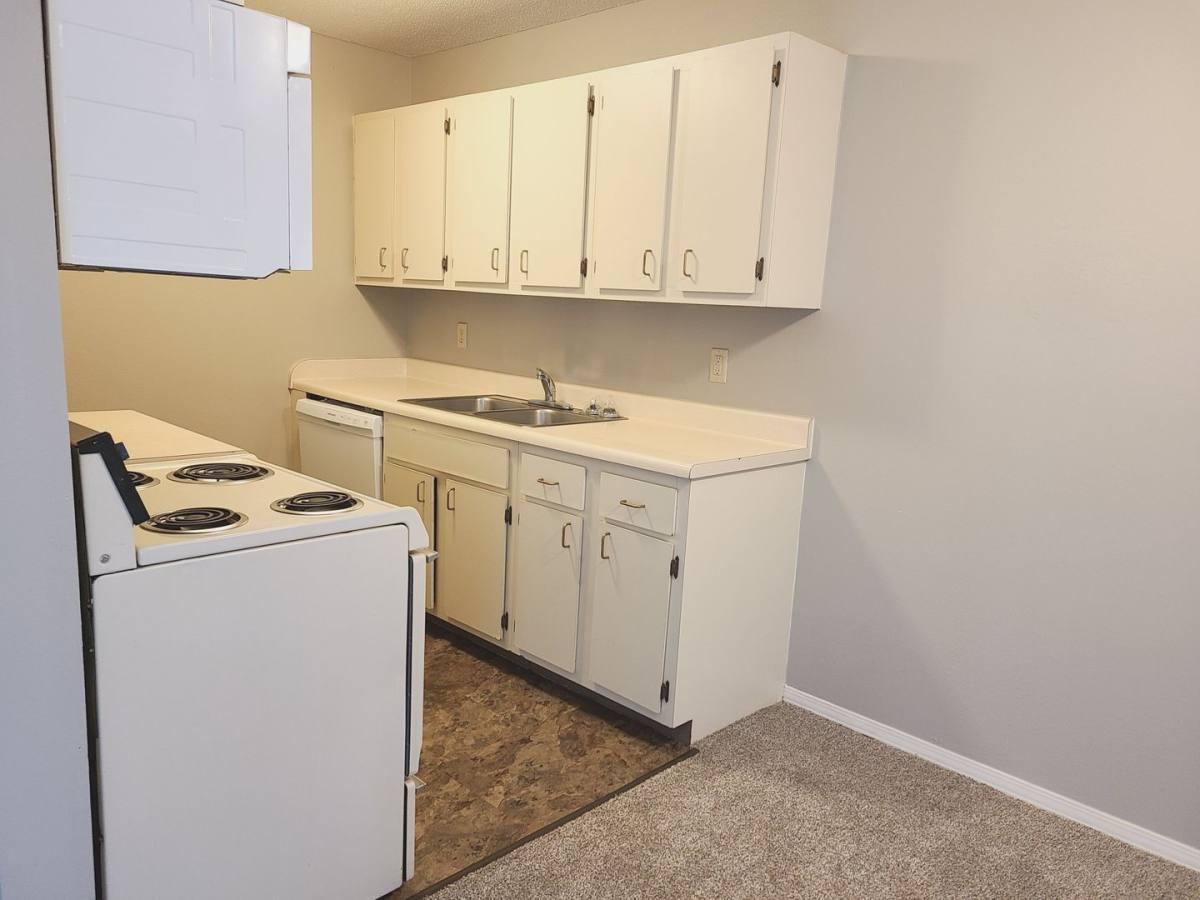 Apartment for rent at 761 E Anamosa St, Rapid City, SD 57701