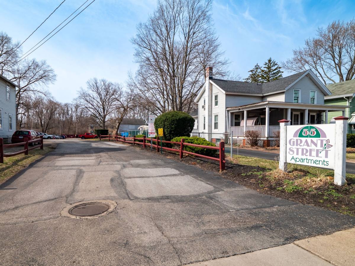 Apartment for rent at 55 Grant St, Painesville, OH 44077