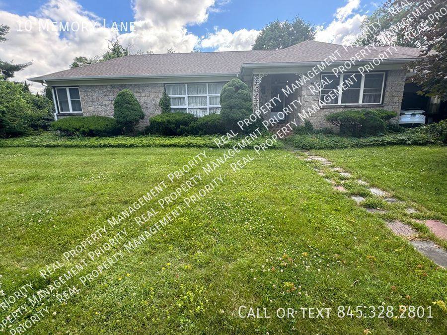 10 Memory Lane, Poughkeepsie, NY 12603
