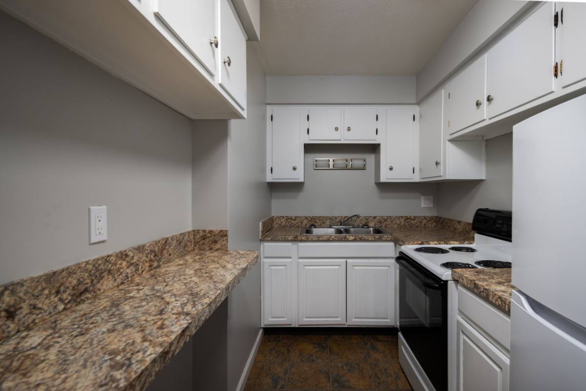 Apartment for rent at 48 Pearl St, Painesville, OH 44077