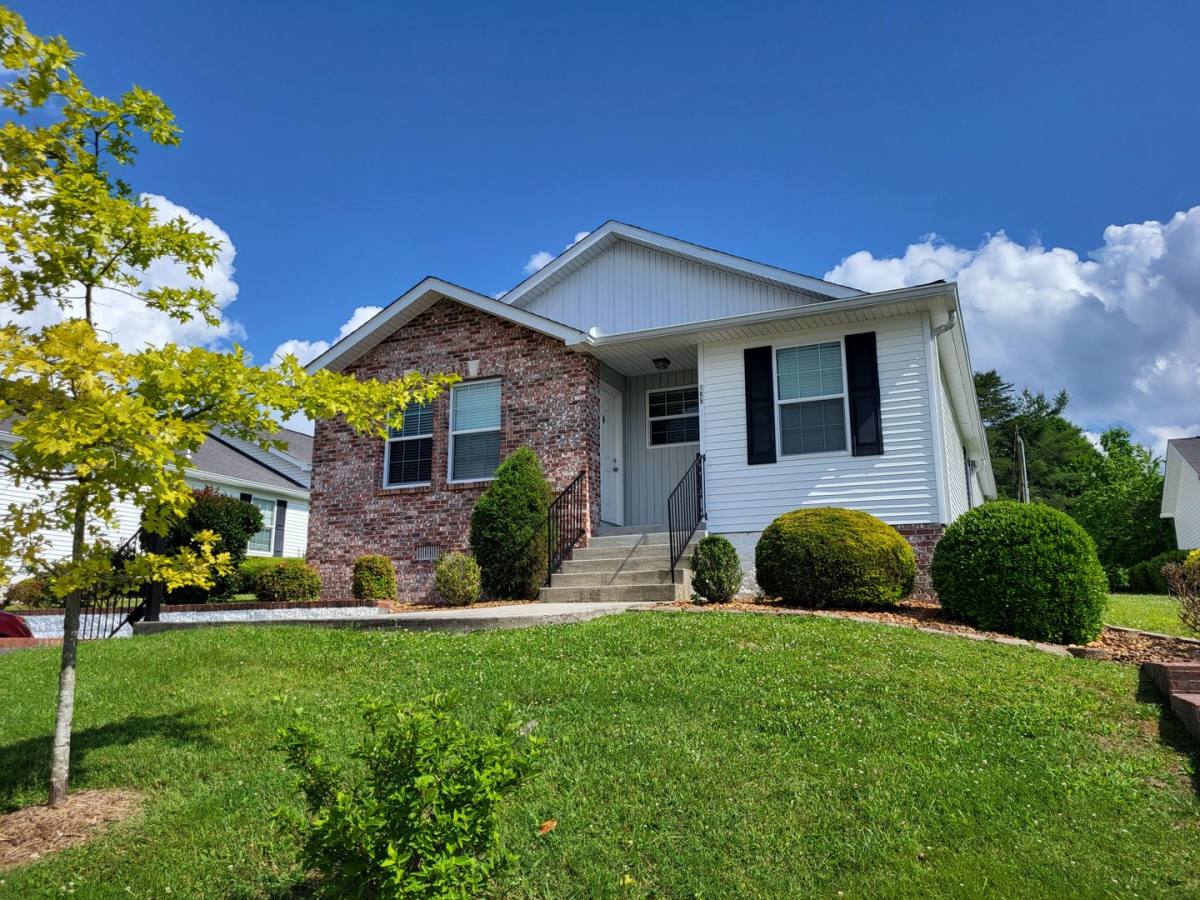 Apartment for rent at 254 Charleston Lane, Crossville, TN 38555