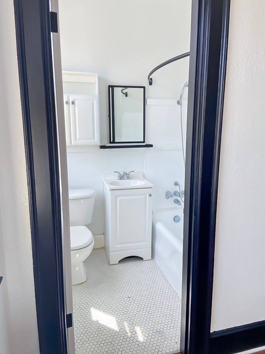 Apartment for rent at 717-735 SE Morrison St, Portland, OR 97214
