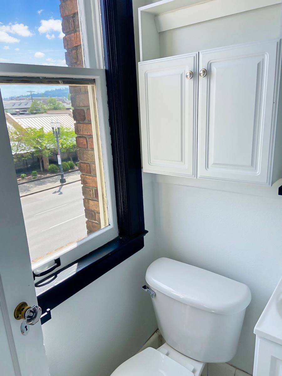 Apartment for rent at 717-735 SE Morrison St, Portland, OR 97214