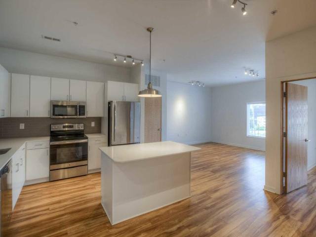 Apartment for rent at 3906 Farnam #E32, Omaha, NE 68131
