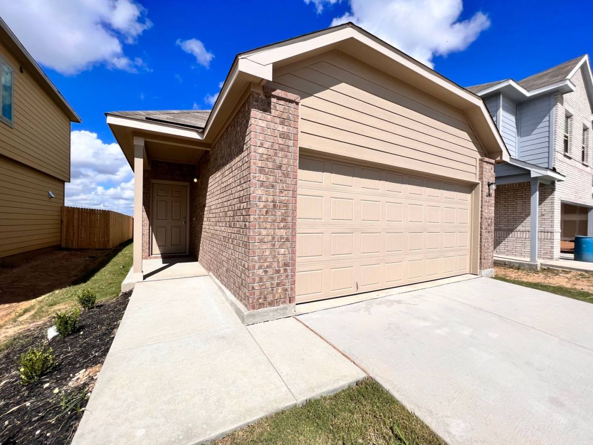 10415 Green Lake, San Antonio, TX 78223 House For Rent RentalSource