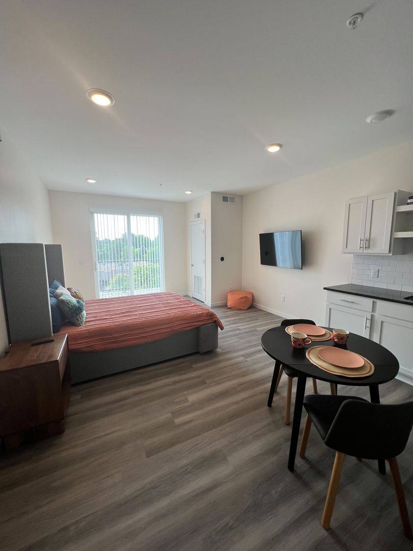 209 Division St, Stevens Point, WI 54481 Apartment For Rent