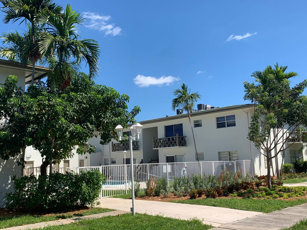 Apartment for rent at 3601 Van Buren St, Hollywood, FL 33021