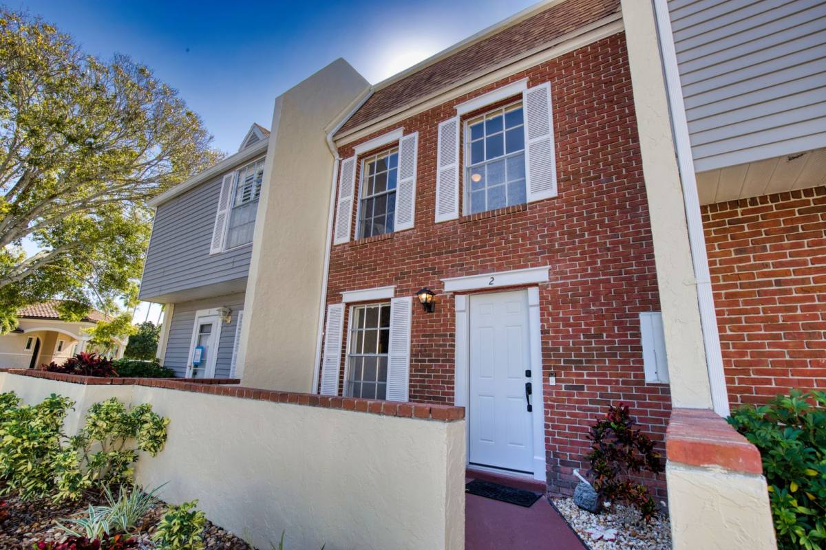 Townhouse for rent at 744 Cadiz Rd, Venice, FL 34285